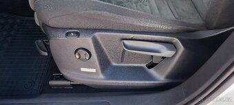 VW Touran, 1.4TSI LED,Masáže - 10