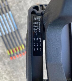 PRODÁM ŠPIČKOVÝ KLADKOVÝ LUK - HOYT POWERMAX - 10