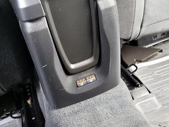 Volvo V40, 2,0 D3 POLESTAR Kinetic SERV.KNÍŽKA - 10