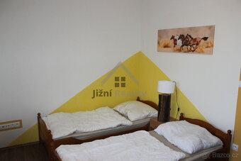 Prodej zemědělské usedlosti s penzionem - 10