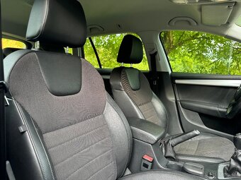 Škoda Octavia 2.0TDI Manuál Tažné LED Elegance ROZVODY - 10