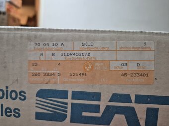 levé vnitřní světlo Seat Toledo CL , GL 1L0945107D - 10