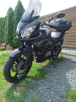 Suzuki DL 650 V-Strom R.V.2008 - 10