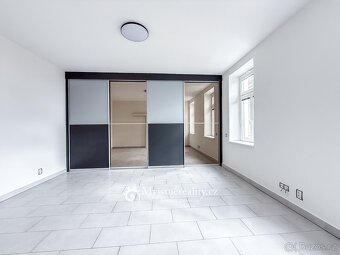 Prodej bytu 4+kk, 95 m², se zahradou 101m² a terasou, histor - 10