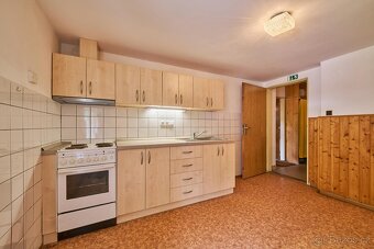 Prodej podkrovního bytu 4+1 s garáží - 10