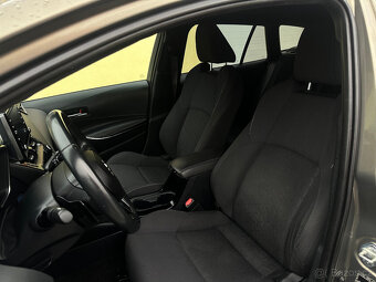 Toyota Corolla 2.0 Hybrid/1MAJ/Serv.Knih - 10