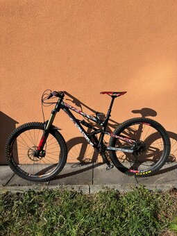 Enduro kolo Focus Sam - DT SWISS ráfky, FOX 34 vidlice, Rock - 10