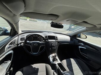 Opel Insignia 2.0 turbo - 10