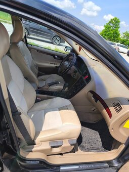 Volvo V70 2.4D - 10