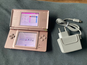 Nintendo DS Lite Metallic Rose - 10