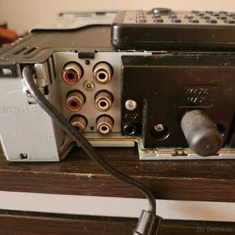PIONEER DEH-P7000UB CD MP3 ORGANICKÝ DISPLEJ - 10