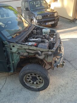 Suzuki Jimny 1.3 - 10