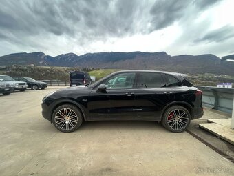 Porsche Cayenne - 10