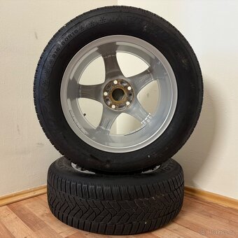 ŠKODA SUPERB III 5x112 R16 ET41+ZIMNÍ 215/60R16 8mm - 10