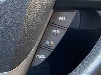 Mazda 3 1.6 D , 85 kW nafta, 2012 - 10