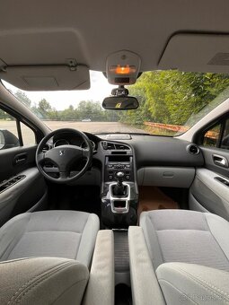 Peugeot 5008 1.6 HDi, r. 2012, 5 míst, super výbava, TOP sta - 10