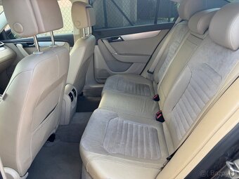 Volkswagen Passat 3.6 V6 4-Motion HighLine - 10
