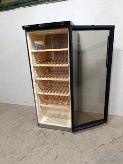 Vinotéka Liebherr Vinidor - 10