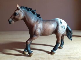 SCHLEICH Koně SBĚRATELSKÉ FIGURKY 13 - 10