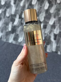Tělové spreje a tělové krémy Victoria's Secret - 10
