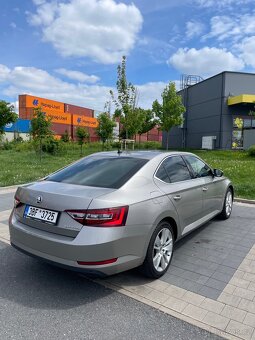 Škodu Superb 3 2016 2.0 TDI DSG - 10