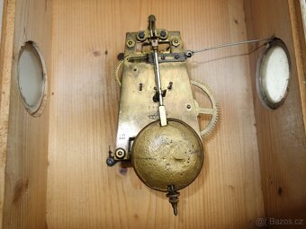 Porcelánové hodiny Kienzle, ROKOKO - 10