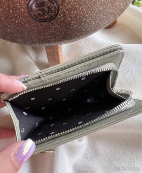 Nová dámská malá kožená peněženka na zip (Vuch) - 10