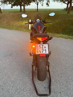 Kawasaki ER-6n 35 kW - 10