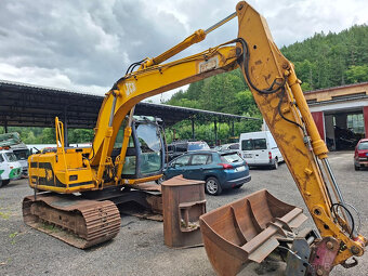JCB JS 130 PÁSOVÝ BAGR - 10