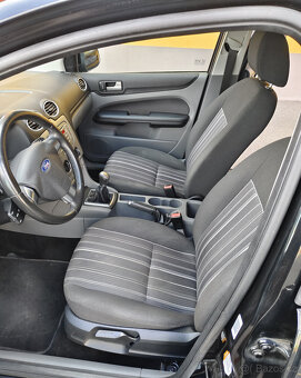 Ford Focus Combi 1.6i 74kw ,136971 tkm,tažné,klima - 10