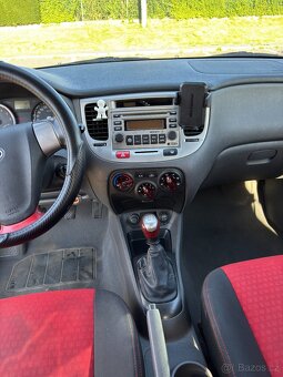 Kia Rio 1.4 71 kW 2008 - 10