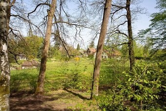 Prodej stavebního pozemku 792 m² - 10