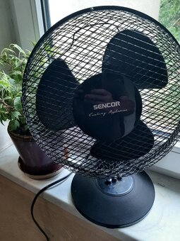 SENCOR stolní ventilátor c černé barvě - 10