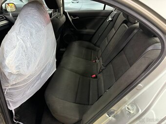 Honda Accord 8g 2.0 VTEC sedan - 10