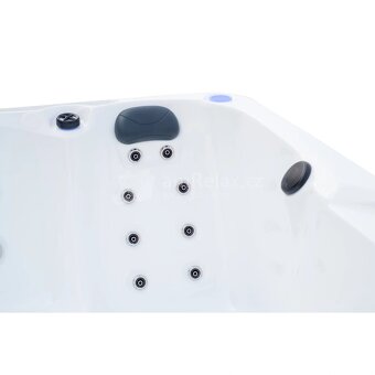 Vířivka Trento - 10