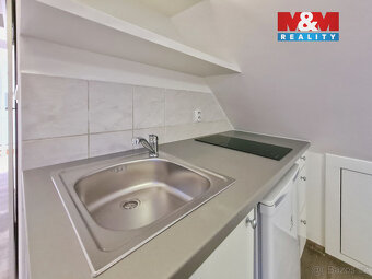 Prodej bytu 1+kk, 30 m², Beroun, ul. Havlíčkova - 10