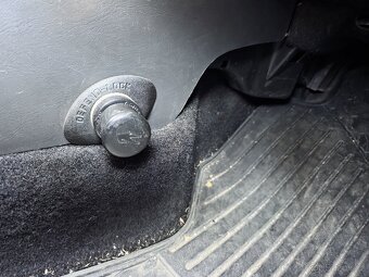 Ford Focus I 1.6 16V 74kW 1.majitel - 10