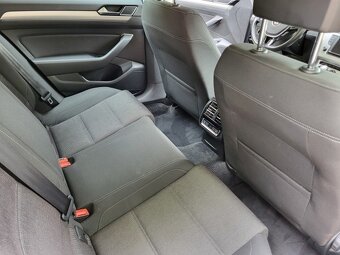 Volkswagen Passat 2.0 TDi DSG NAVIGACE - 10