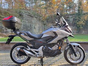 Honda NC 750 X - ABS, - 14 000 KM, 35 KW - 125 000KČ - 10