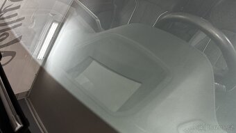 BMW Řada 7, TOP VÝBAVA / 2 SADY GUM - 10