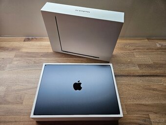 Apple MacBook Air 13 M3_8GB_256GB_Midnight CZ (MRXV3CZ/A) - 10