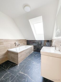 Pronájem rodinného domu 107 m², pozemek 190 m² - 10