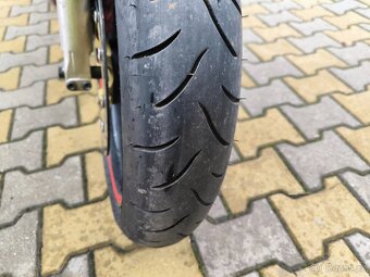 Suzuki RF 600 R - 10