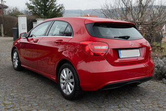 Mercedes A180, 90kW, benzín 1,6l, automat, najeto 131500km - 10