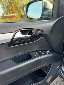 Audi Q7 S-line - 10