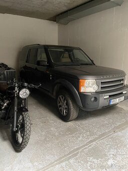 Land Rover Discovery 3 (řazení převodovky je neohrabané) - 10