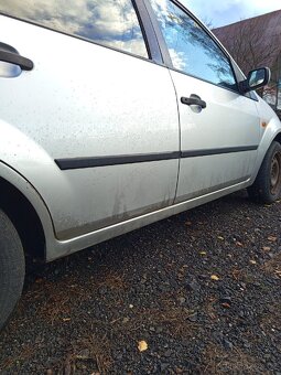 Ford fiesta 1.4 TDCi - 10