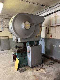 Excentrický lis ŠMERAL LEN 63 C - 10