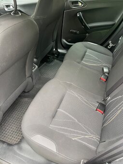Peugeot 208 1.4 hdi - 10
