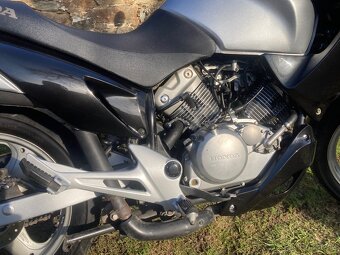 Honda Varadero 125 XL - 10